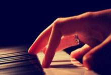 开云体育登录-钢铁城墙崩塌夜！瓦兰伤退引爆猛龙致命缺口，步行者冷箭穿心改写北境格局