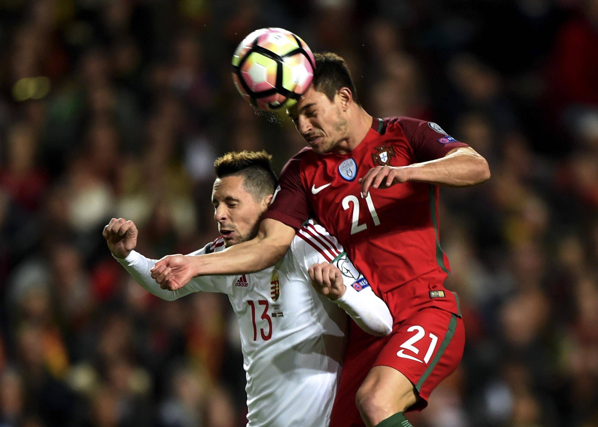 开云体育中国-四强较量！欧国联赛半决赛拉开帷幕