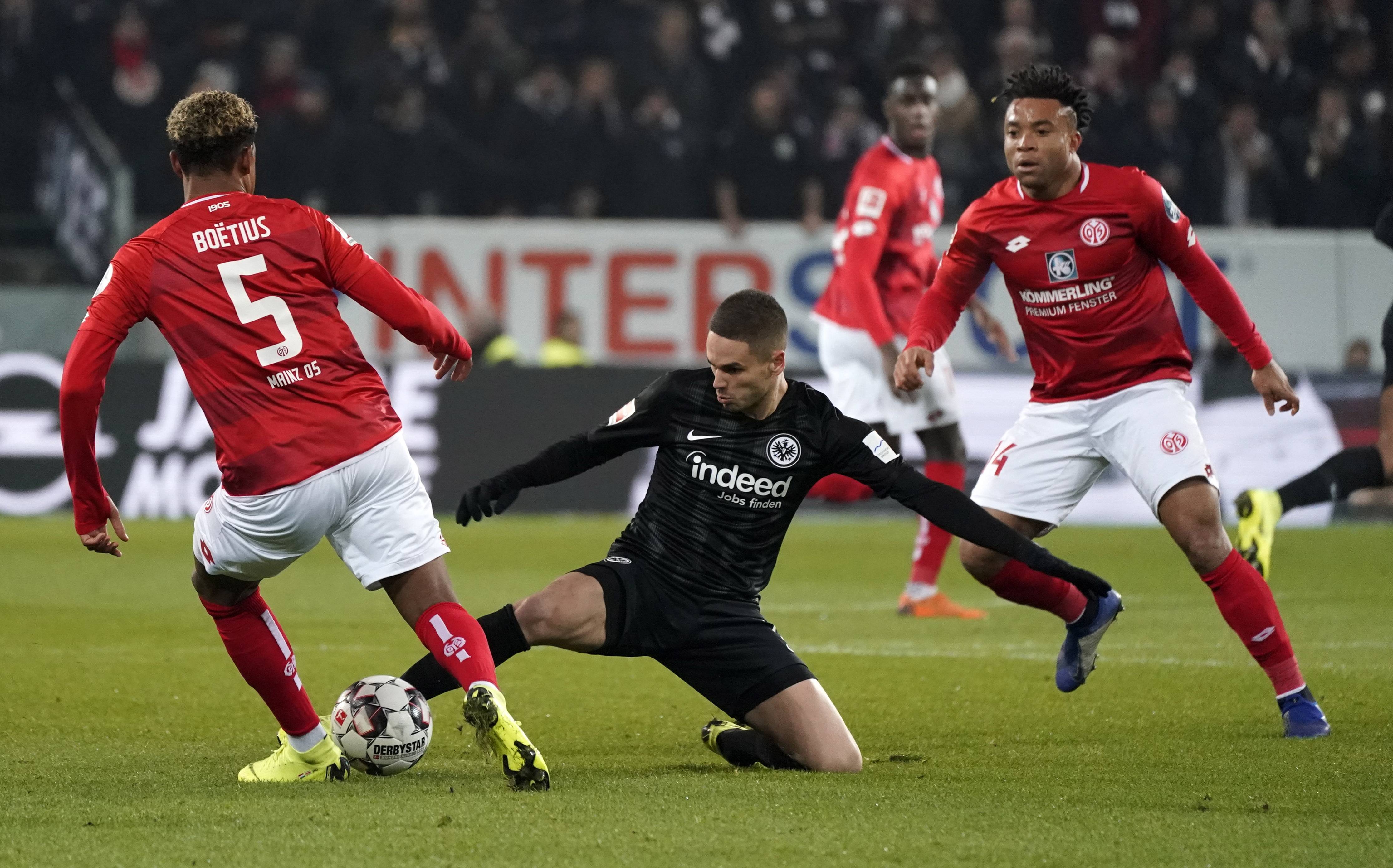 开云体育APP下载-球队发挥出色，凭借团队努力赢得比赛