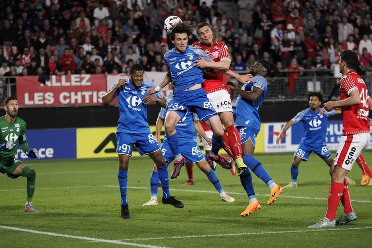 关于里昂追求胜利,备战将要面对的比赛的信息 关于里昂追求胜利,备战将要面对的比赛的信息