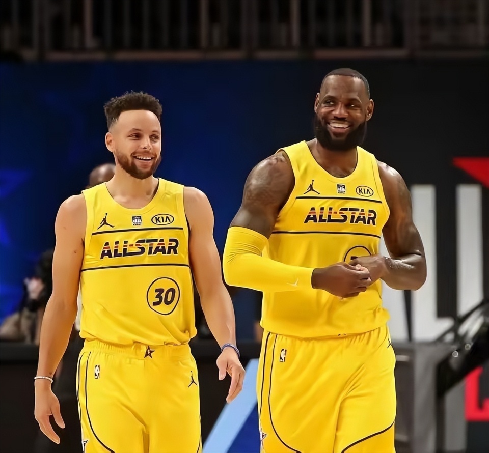 全明星赛精彩亮相,球员实力较量的简单介绍 全明星赛精彩亮相,球员实力较量的简单介绍