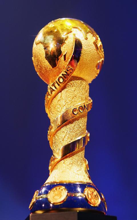 欧洲足球冠军联赛冠军奖杯历史上的传奇 欧洲足球冠军联赛冠军奖杯历史上的传奇