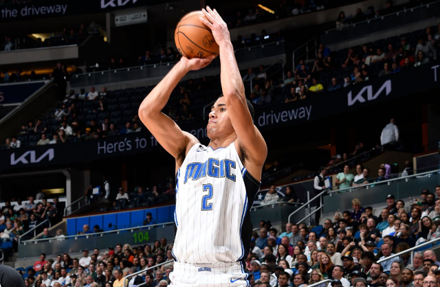 开云体育APP下载-莫里斯在魔术队首秀中交出高效数据