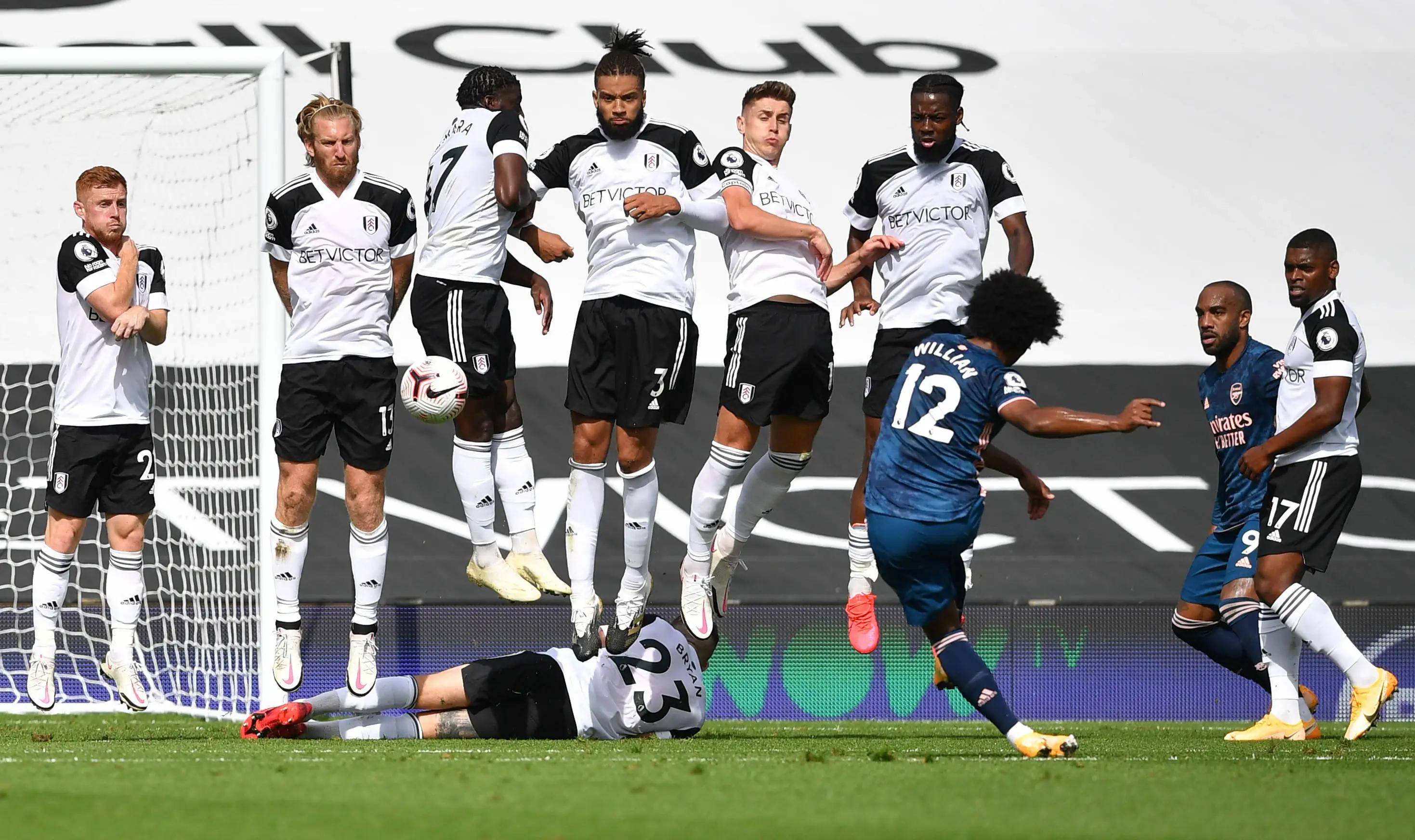 开云体育-欧冠名额之争，巴萨和马竞竞相争夺