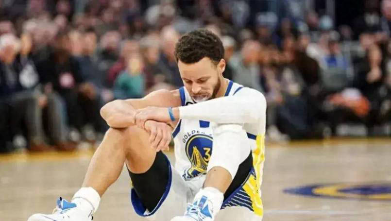 勇士主场负雷霆,库里上半场休战影响比赛进程 勇士主场负雷霆,库里上半场休战影响比赛进程