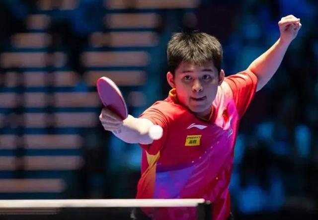 灰狼球队展现实力,压倒性胜利 灰狼球队展现实力,压倒性胜利