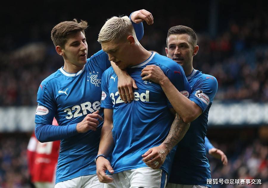 一场足球比赛中,出现了引人瞩目的绝杀 一场足球比赛中,出现了引人瞩目的绝杀