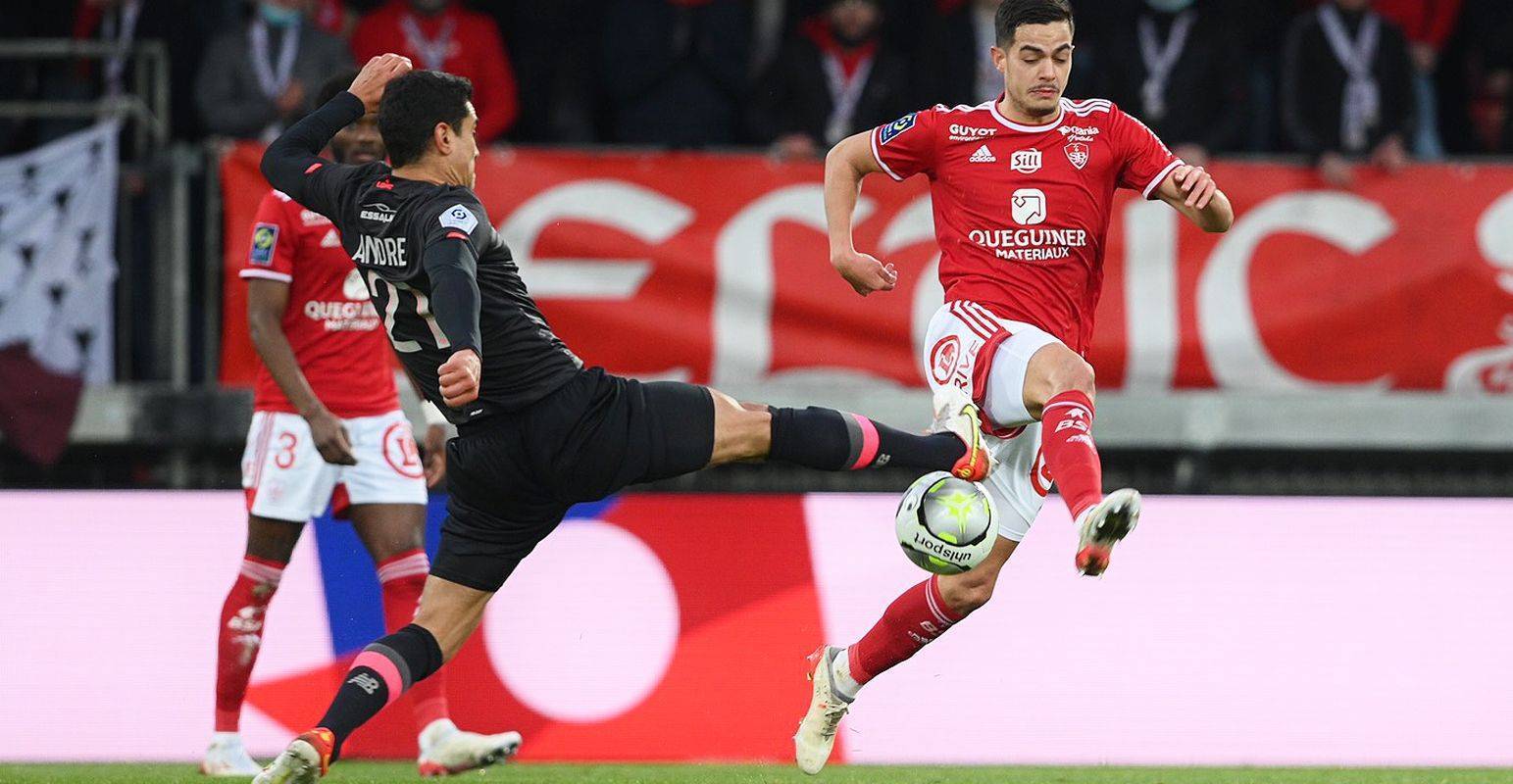 摩纳哥主场失利，球迷情绪低落难以平复的简单介绍