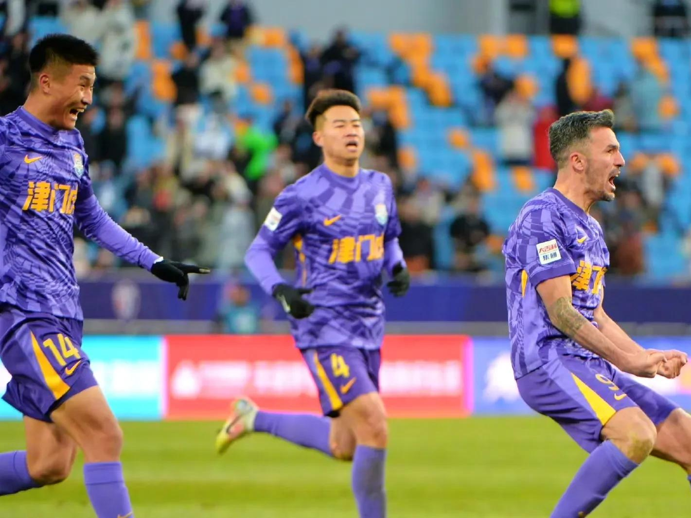 开云下载-包含紧张角逐!两支球队在国际赛场上展开激烈对决的词条