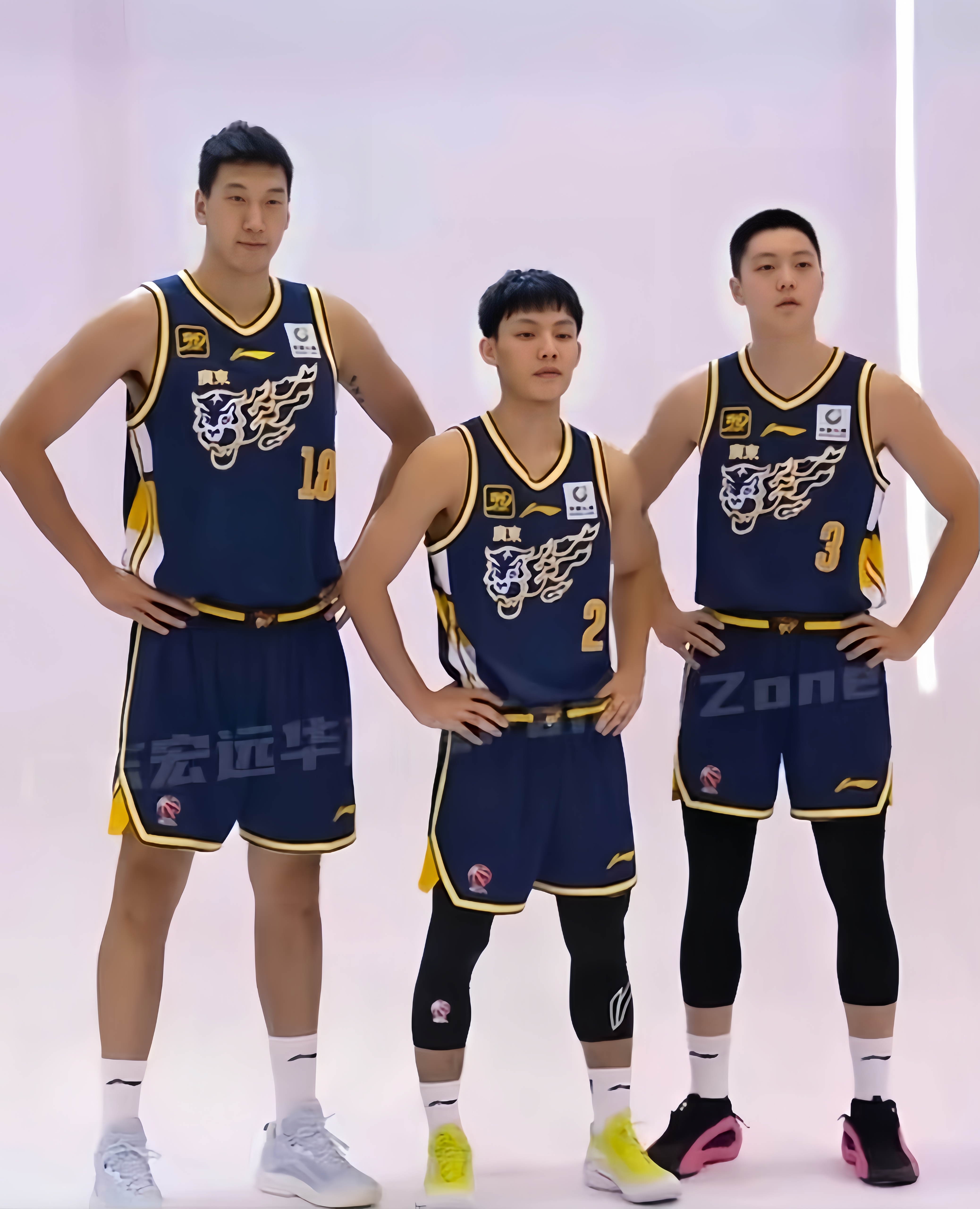 新赛季引进外援助力球队发挥,成为关注焦点 新赛季引进外援助力球队发挥,成为关注焦点