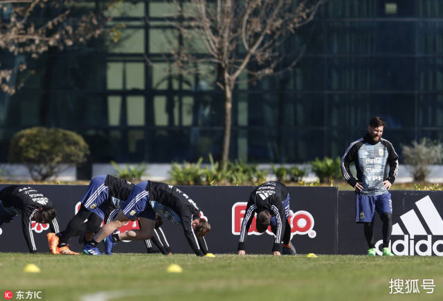 冰岛队全力备战向前