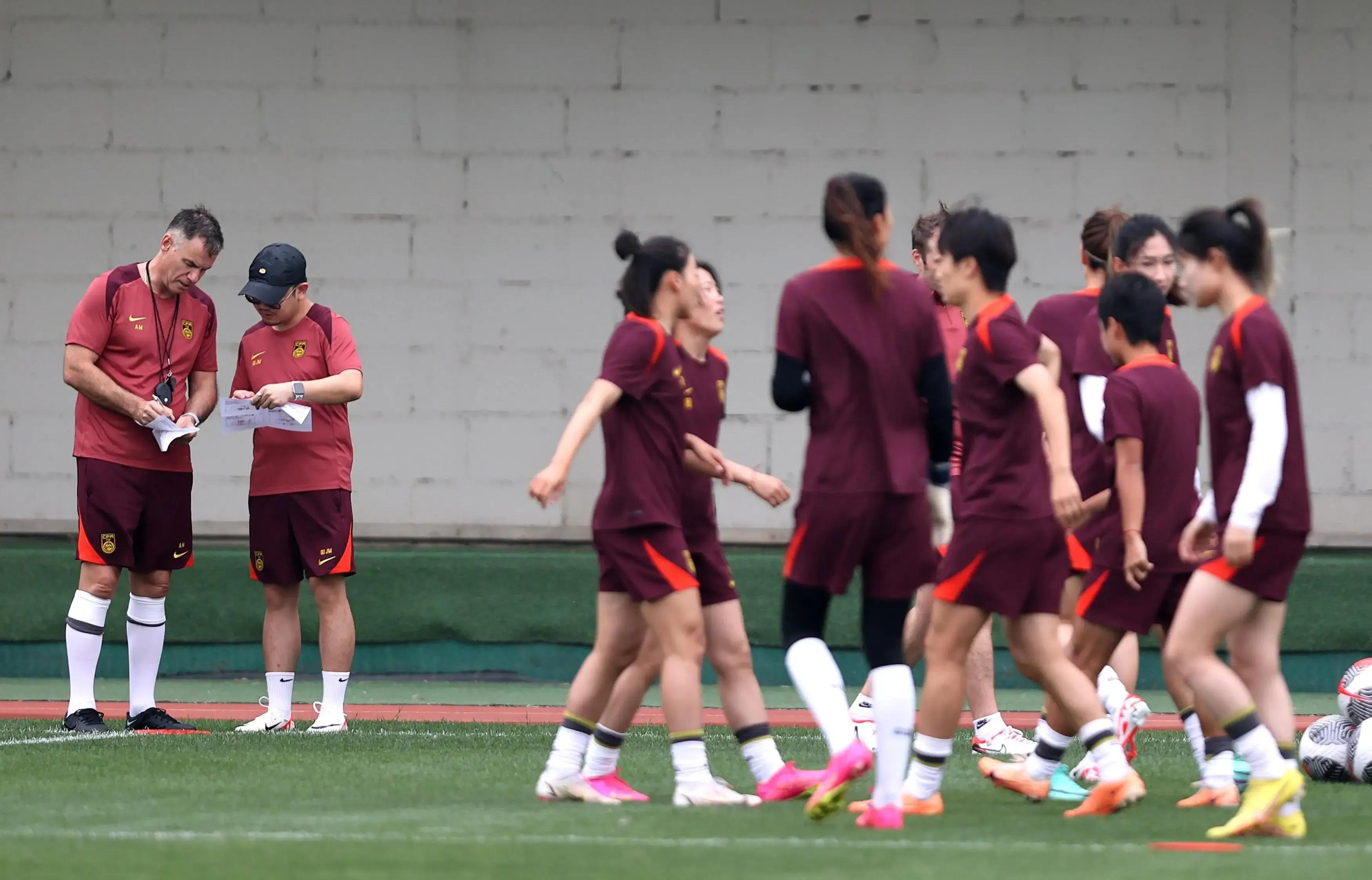 开云体育app-中国女足备战奥运会，教练组加紧训练计划的简单介绍