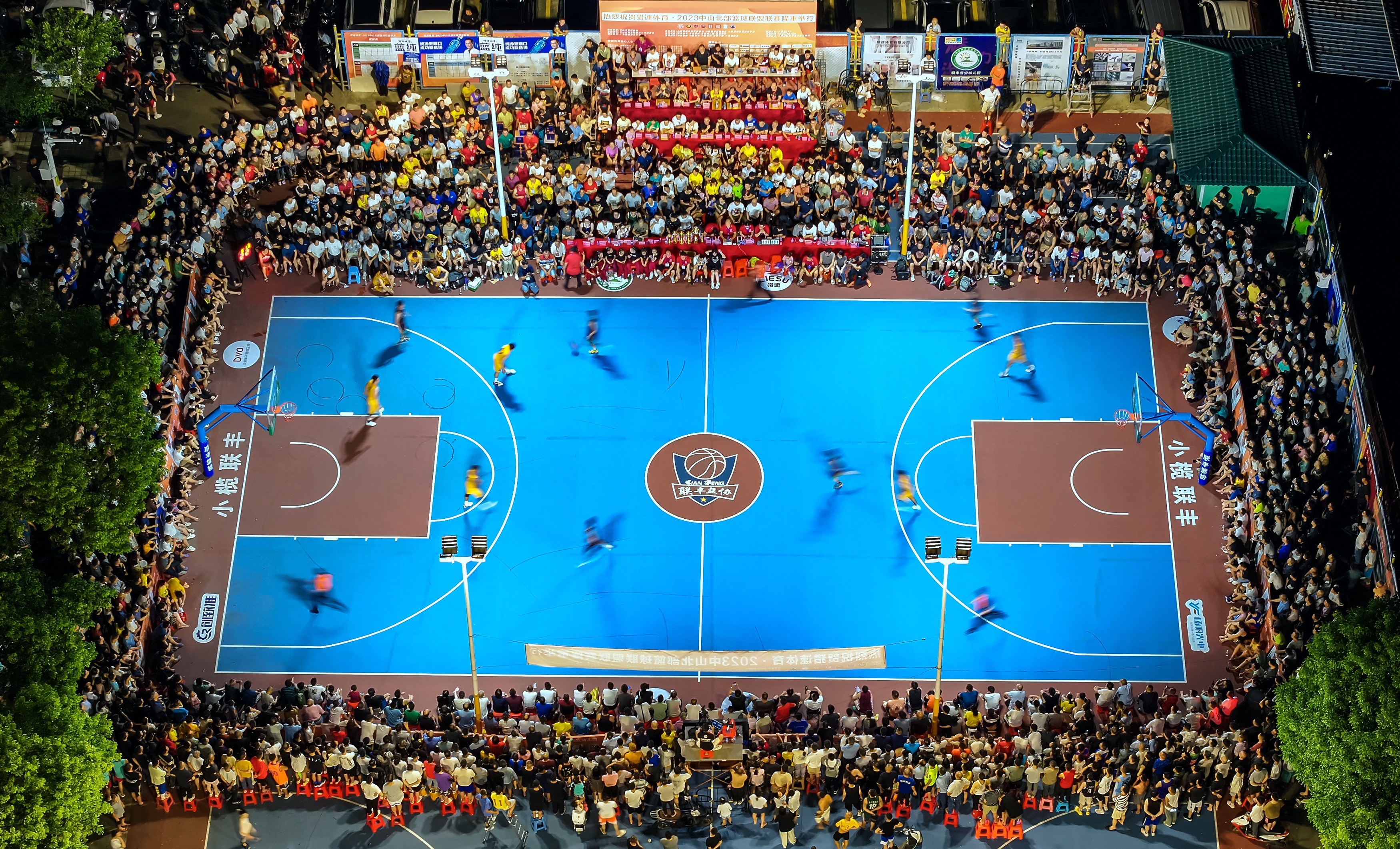 精彩的比赛犹如一场视觉盛宴 精彩的比赛犹如一场视觉盛宴