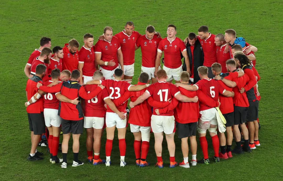 新西兰足球队大胜威尔士队,晋级八强 新西兰足球队大胜威尔士队,晋级八强