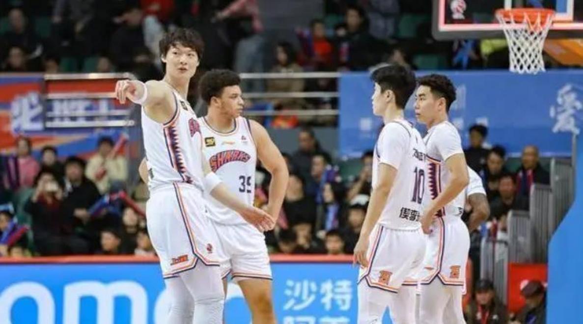 开云体育在线-关于体育领域的强者：运动员实力对决白热化的信息