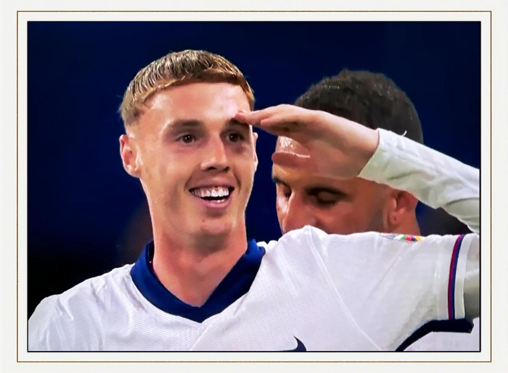 西班牙巨头大胜晋级,舞台秀如火如荼 西班牙巨头大胜晋级,舞台秀如火如荼