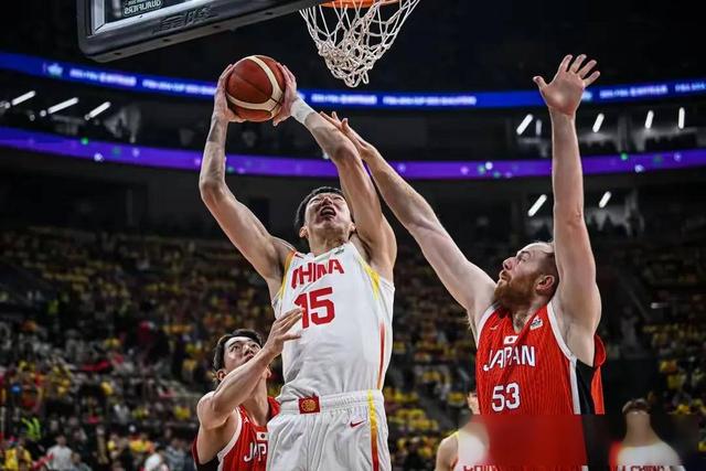 开云体育登录-球队实力强大，碾压对手取得胜利