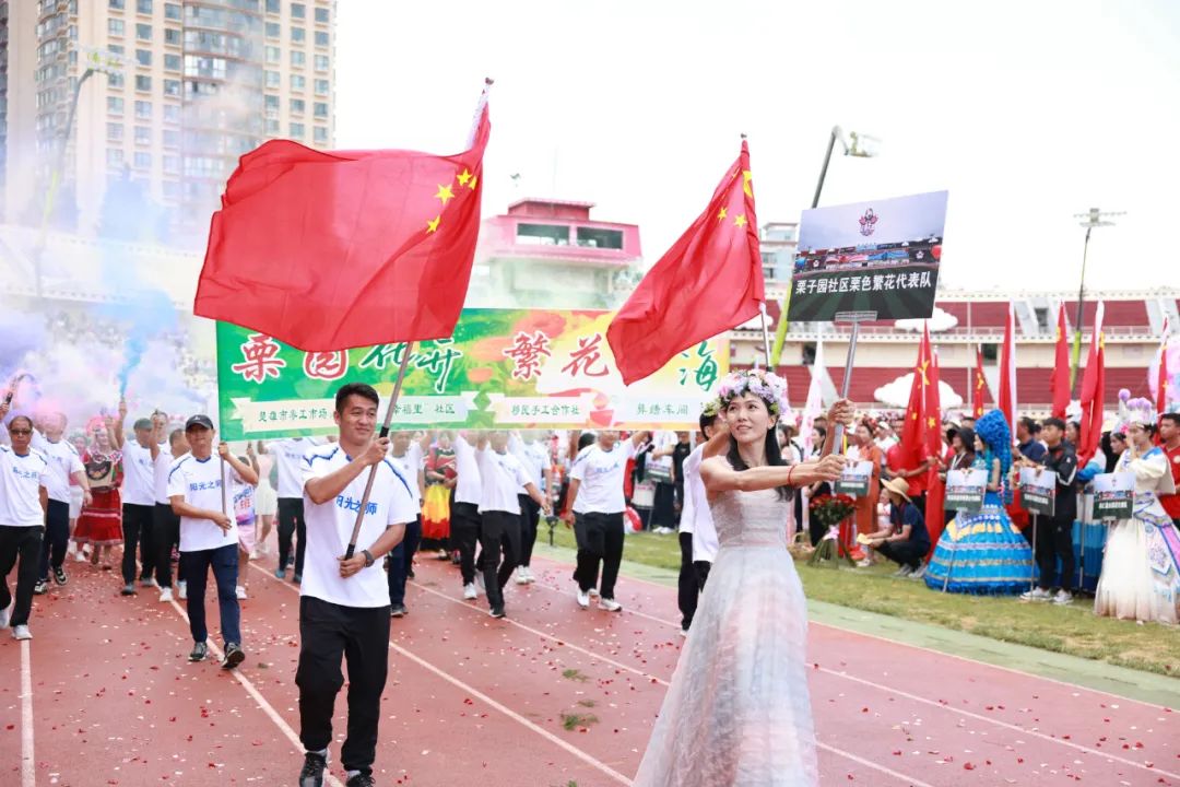 包含精彩瞬间:火爆比赛燃爆赛场的词条 包含精彩瞬间:火爆比赛燃爆赛场的词条