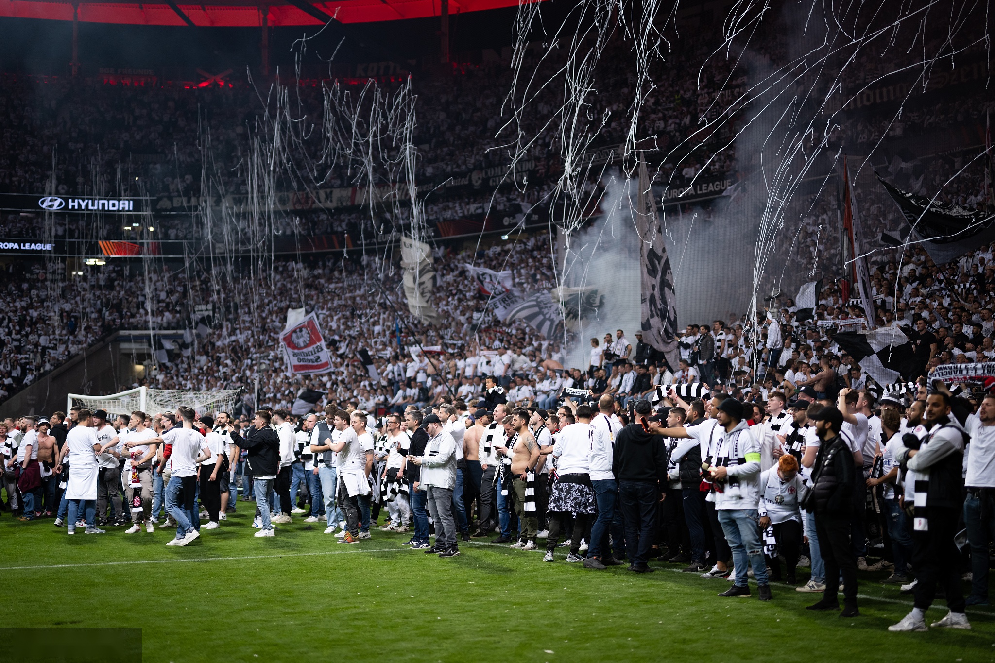 开云体育平台APP-精彩进球场面，球迷欢呼雀跃的简单介绍