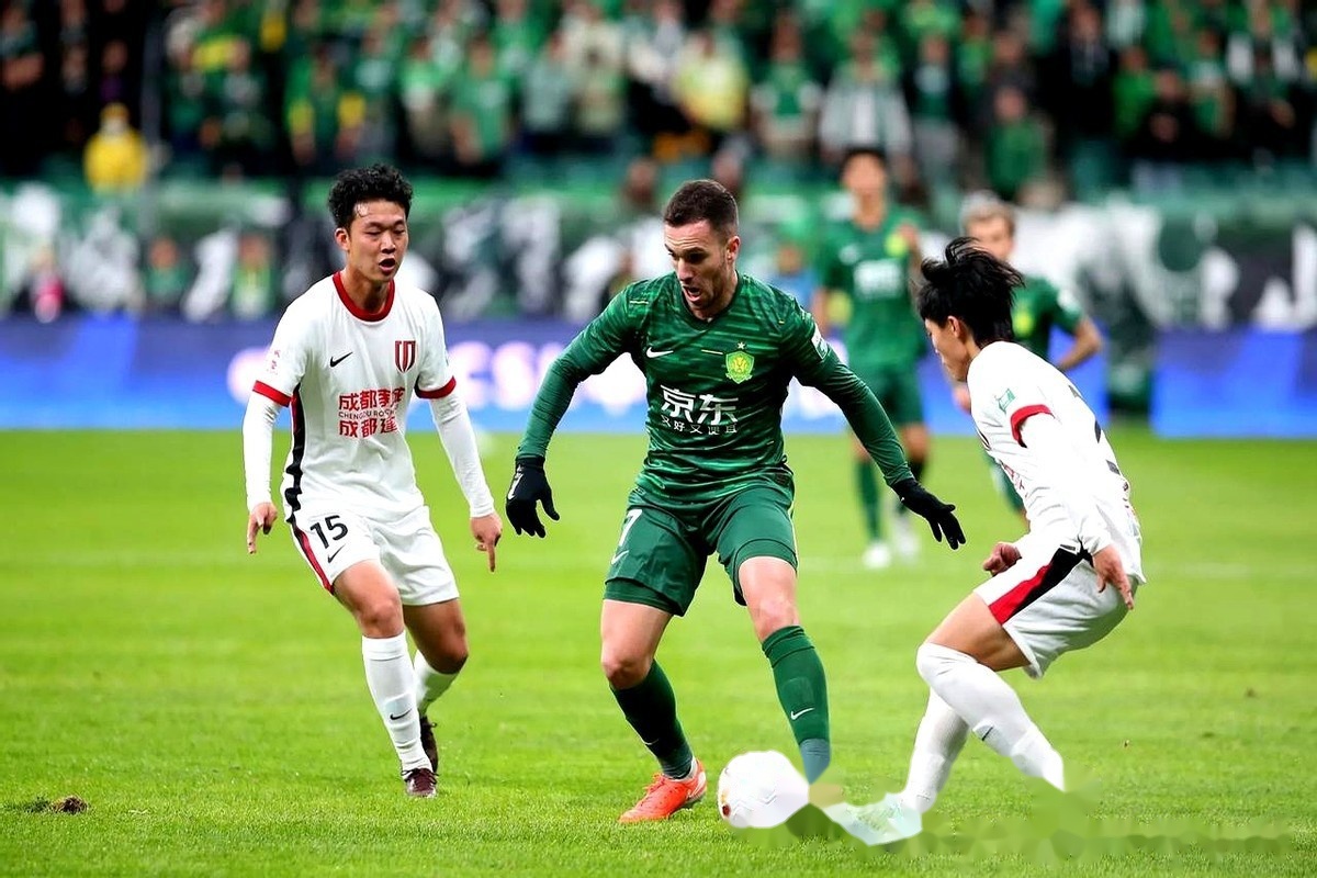 开云体育-山东鲁能在主场战胜乌鲁木齐，取得连胜