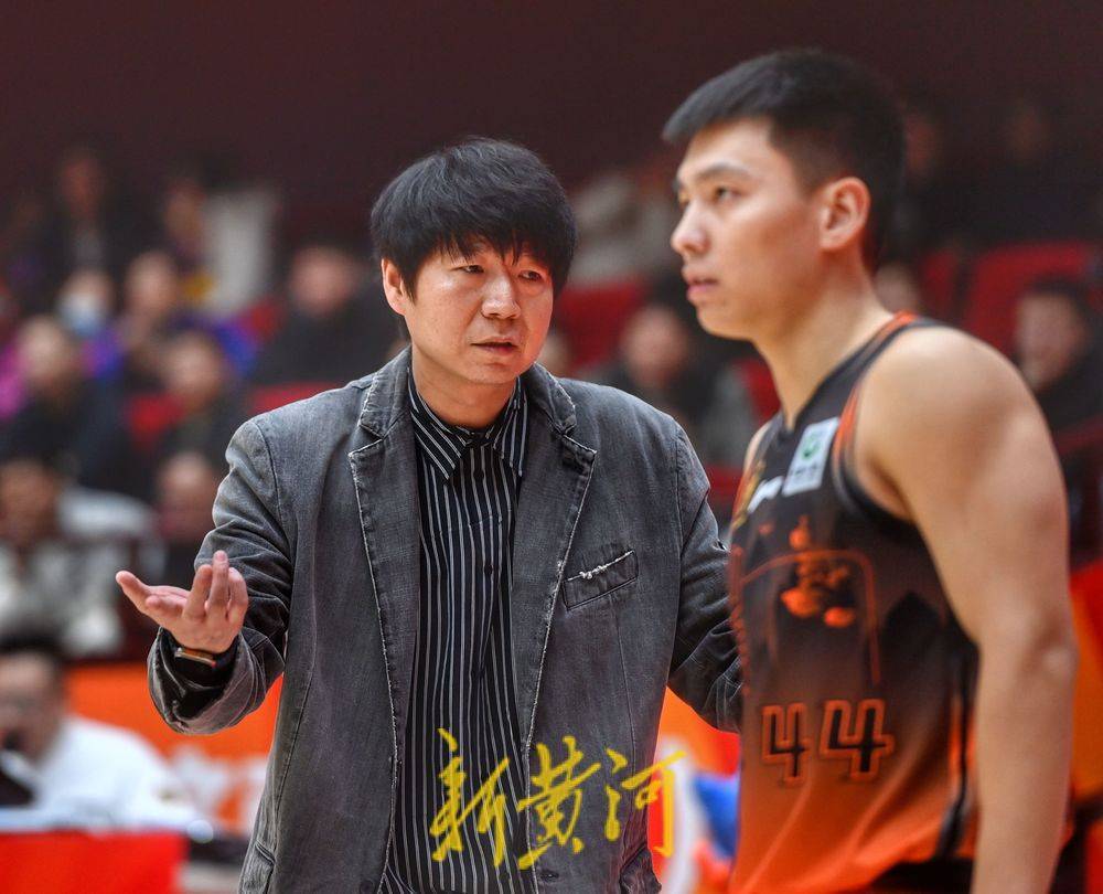 河北男篮主教练总结比赛,瞄准胜利 河北男篮主教练总结比赛,瞄准胜利