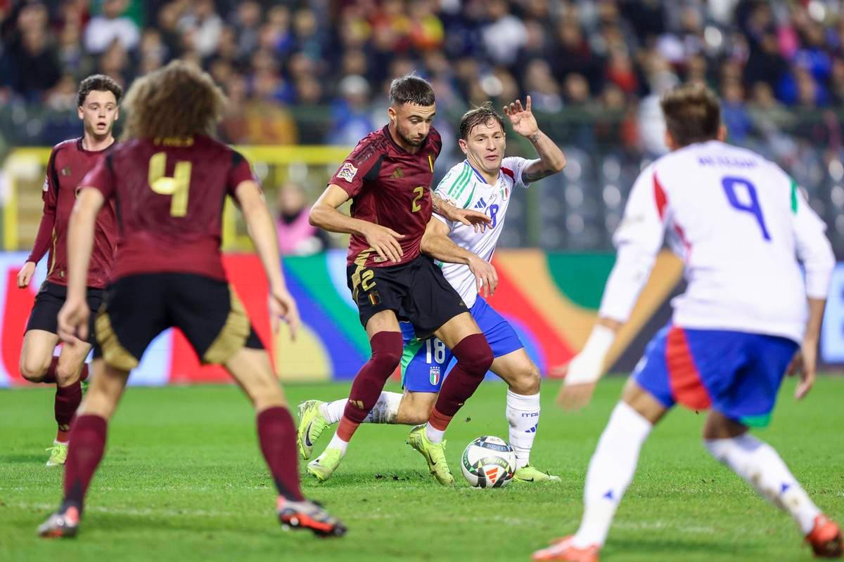 开云体育入口-包含荷兰球员全队庆祝，士气高涨备战的词条