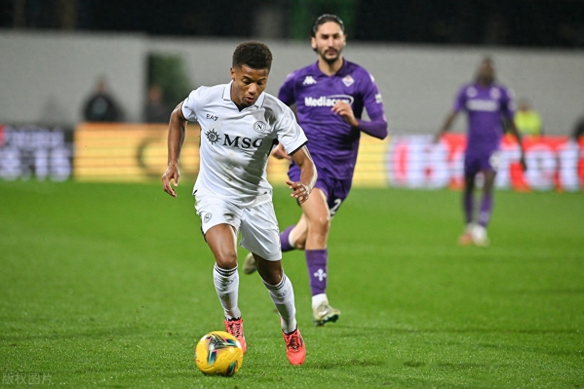 开云体育中国-包含那不勒斯巧胜维罗纳，赢得关键三分的词条