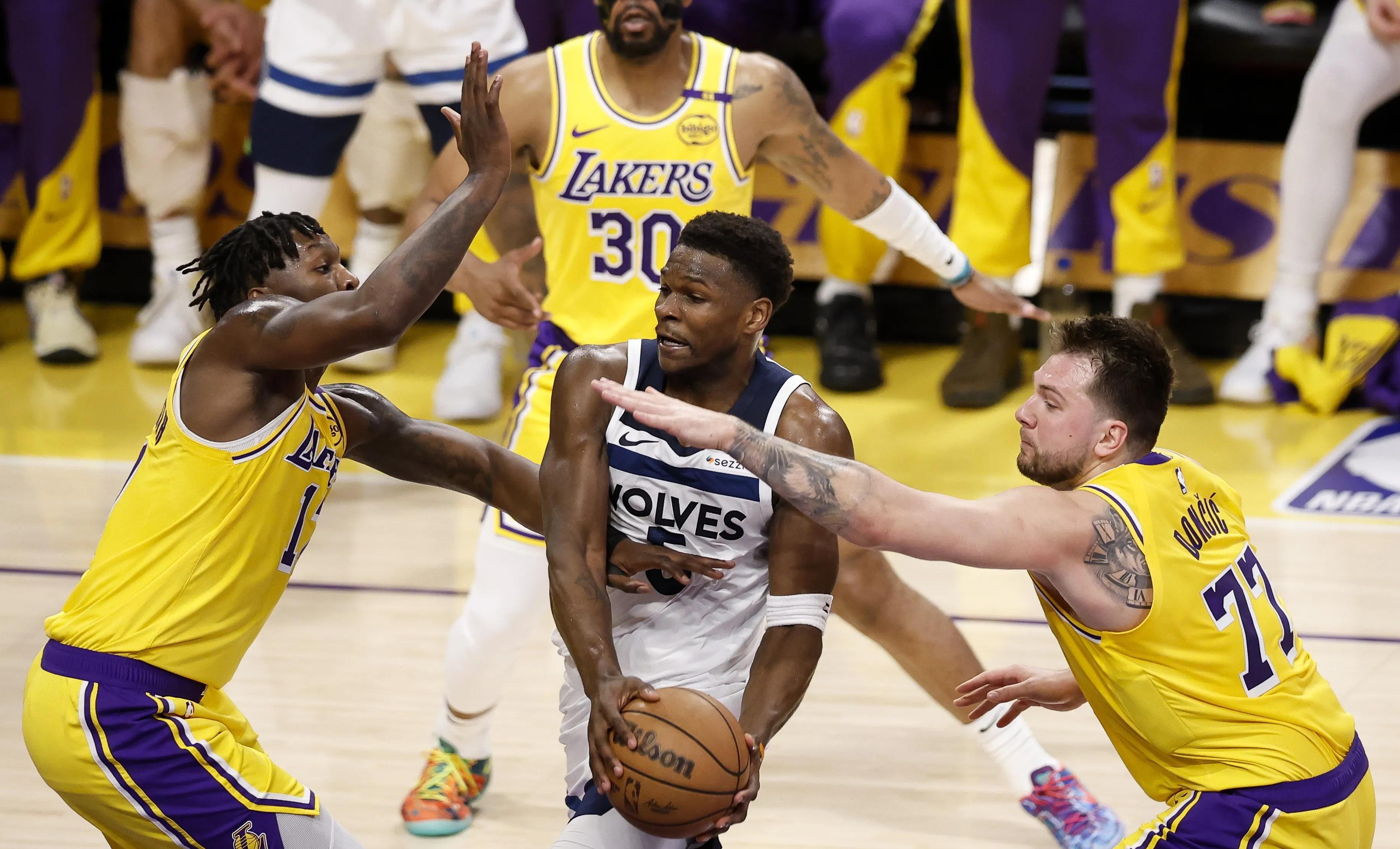 开云体育平台APP-活塞主场惨败湖人，遭遇二连败