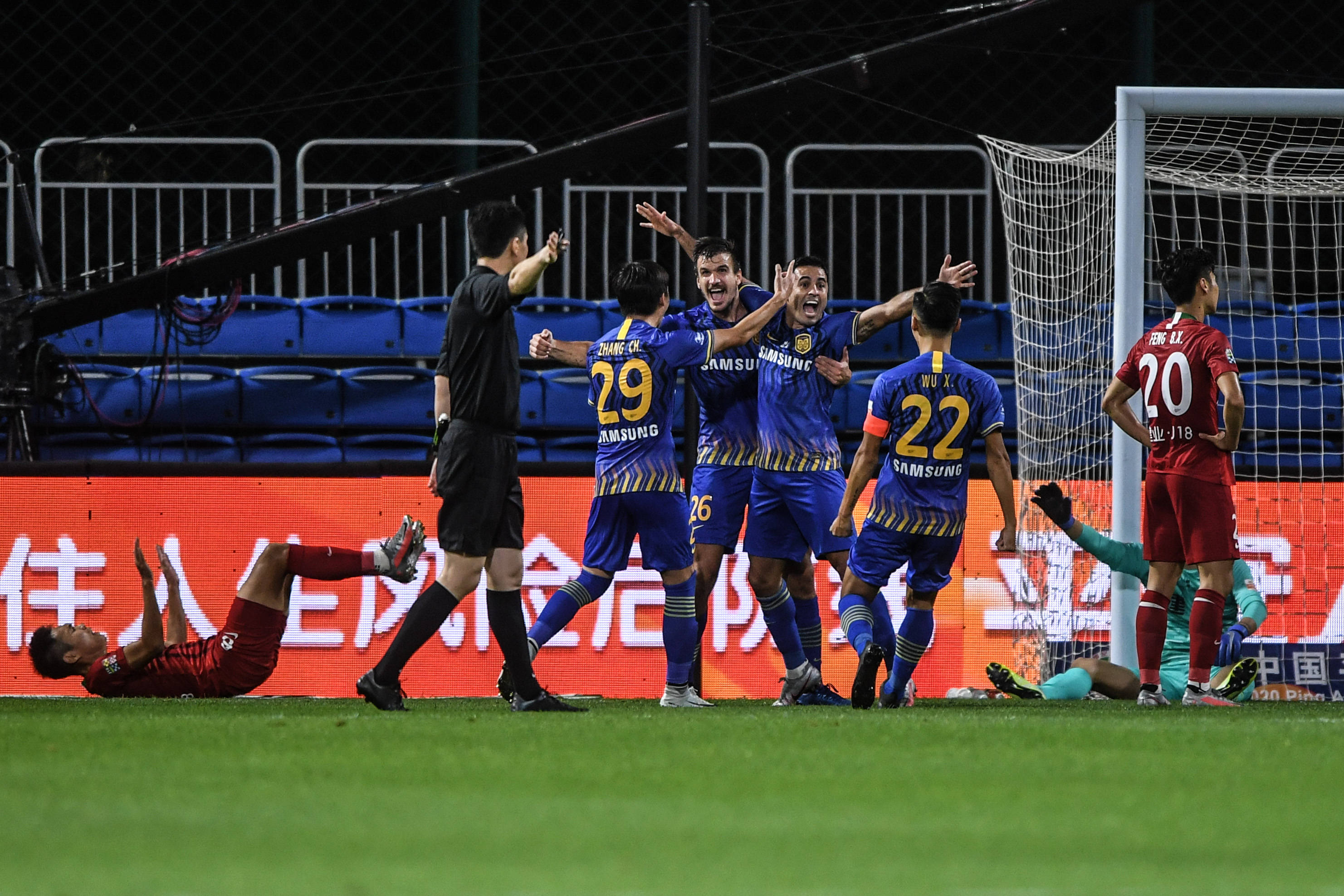 开云APP-苏宁客场大胜建业，保持优势