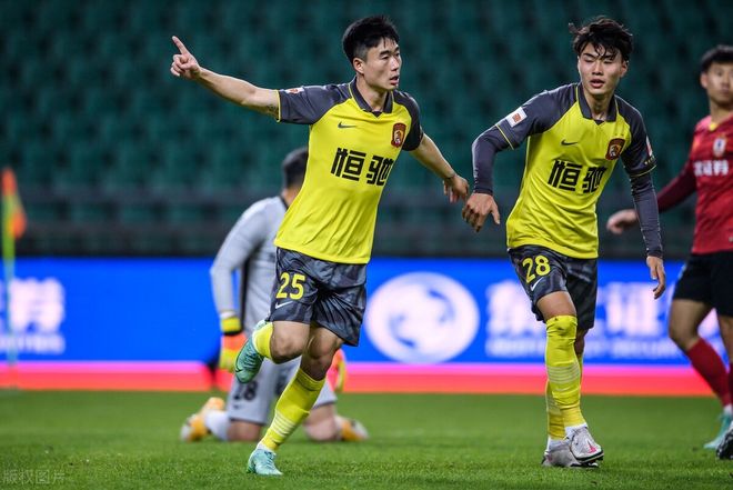 开云体育入口-包含恒大落败！国安客场比分取胜进一步拉近差距的词条