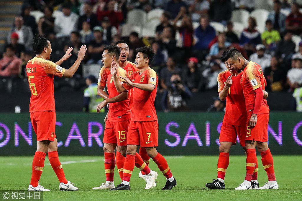 泰国球队全面发挥,顺利晋级十六强 泰国球队全面发挥,顺利晋级十六强