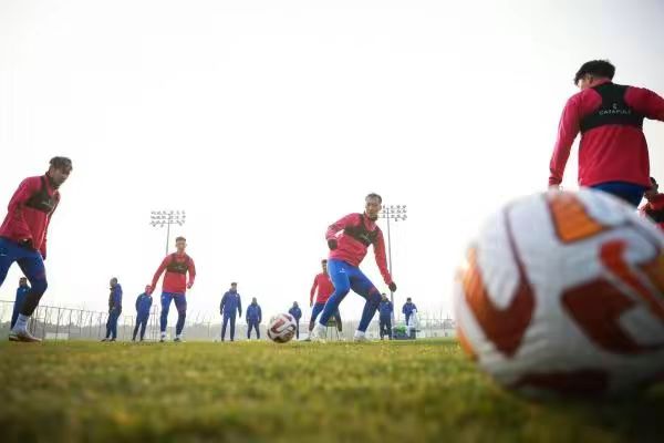 关于昂热憾负对手,保级形势岌岌可危的信息 关于昂热憾负对手,保级形势岌岌可危的信息