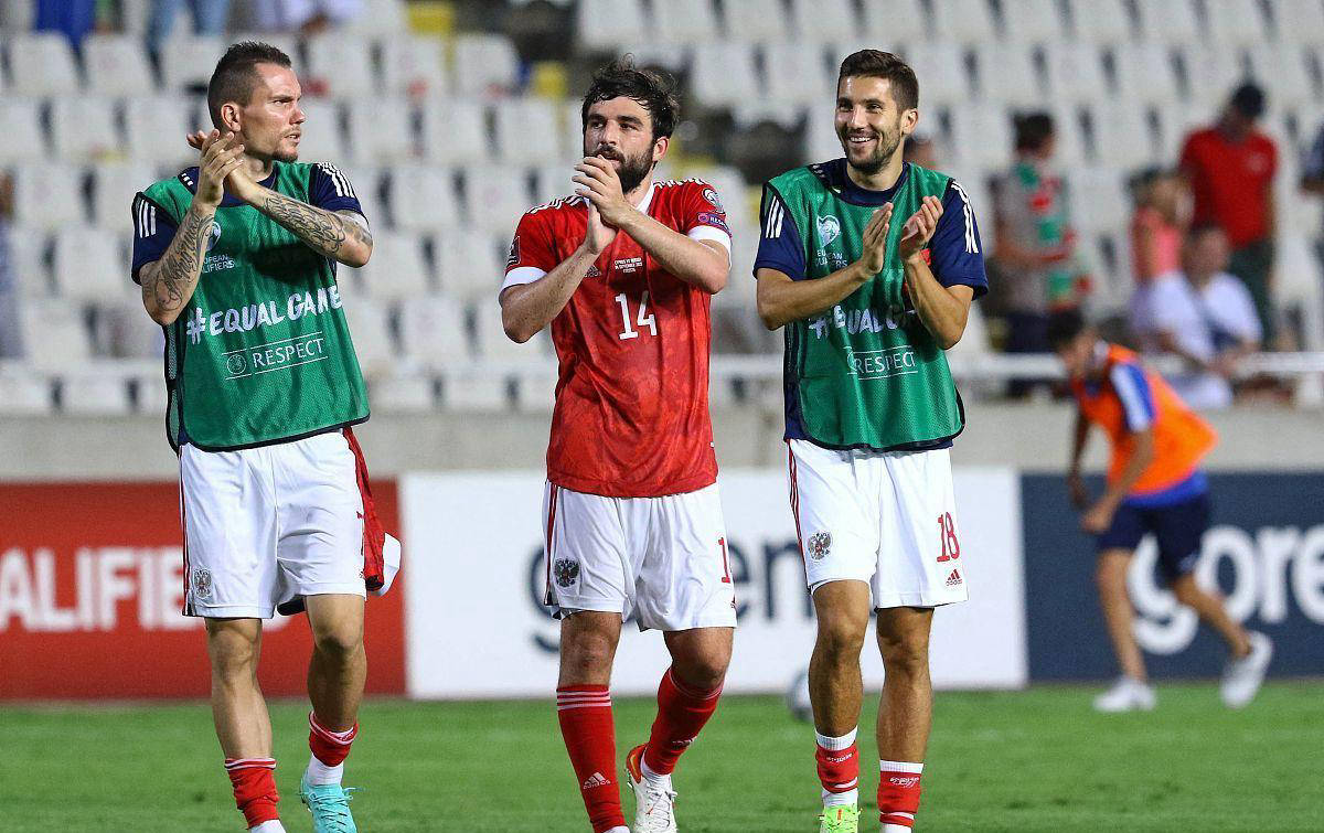 关于阿尔巴尼亚队豪取胜利,晋级欧洲杯的信息 关于阿尔巴尼亚队豪取胜利,晋级欧洲杯的信息