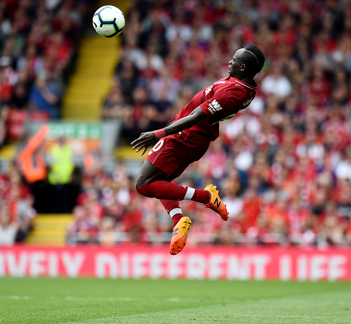 开云体育下载-西汉姆联主场大胜,提前锁定保级资格