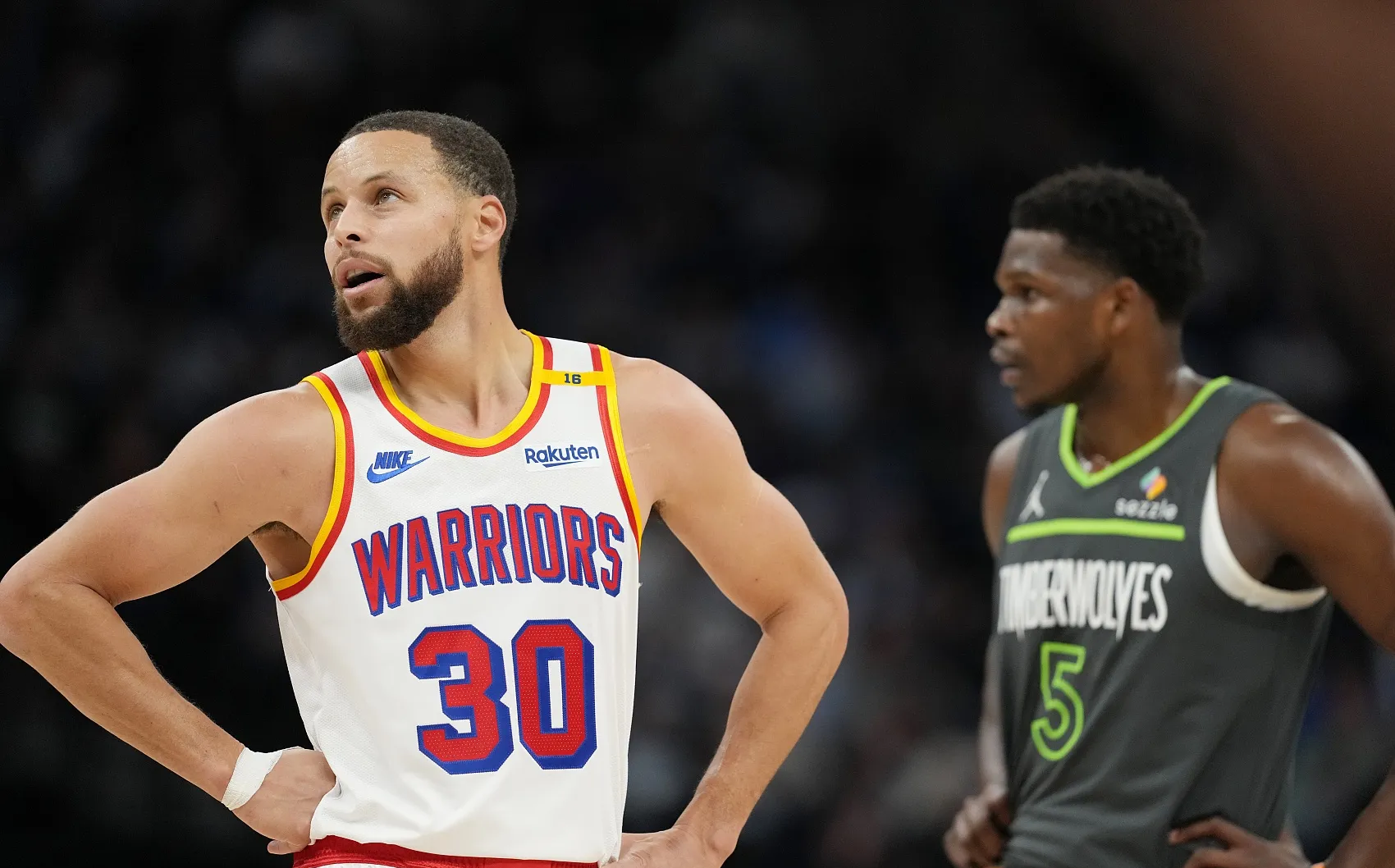 开云APP-关于鹈鹕队战胜马刺，全队发挥出色的信息