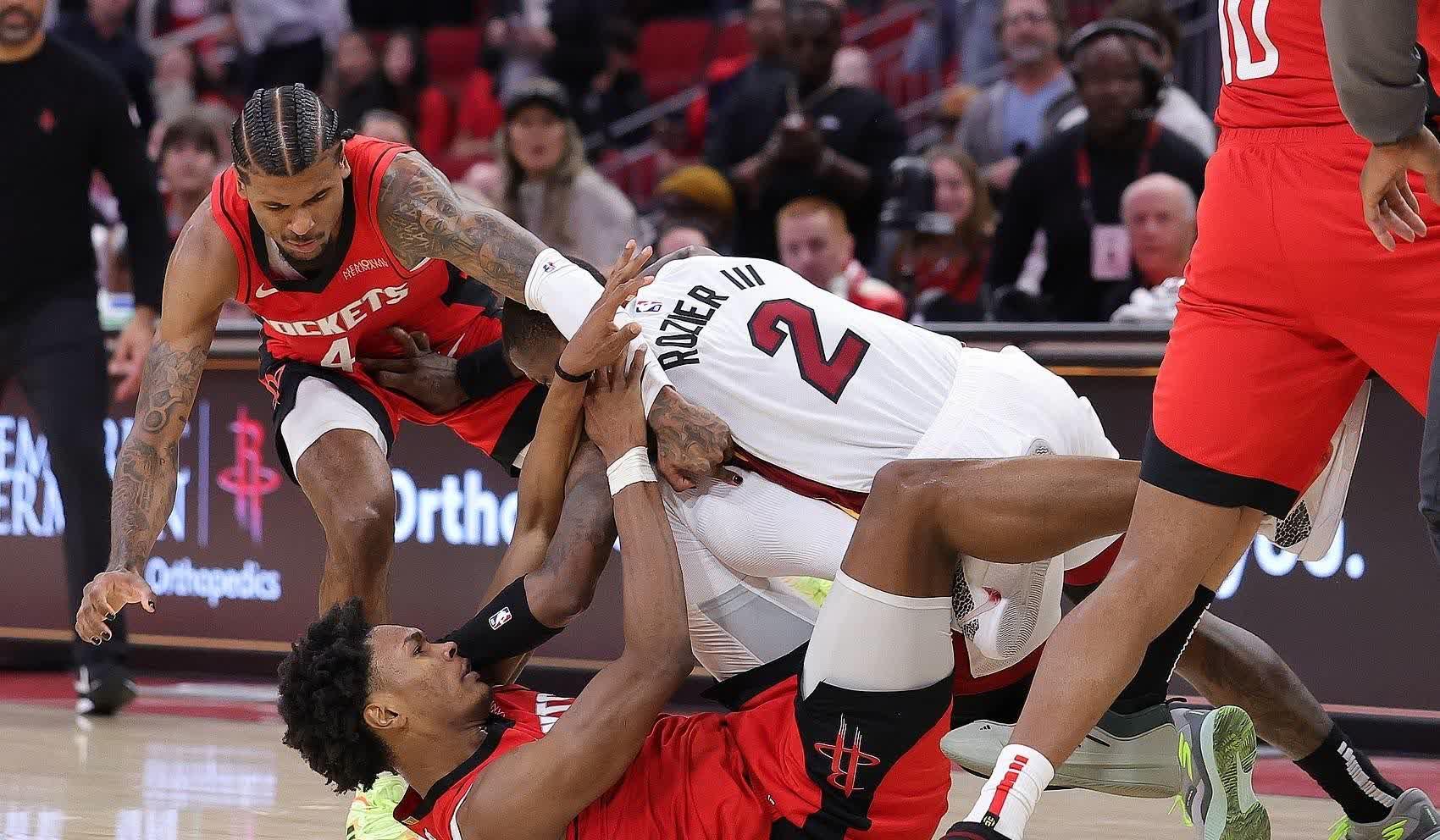 开云体育APP下载-热火不敌雄鹿,遭遇三连败