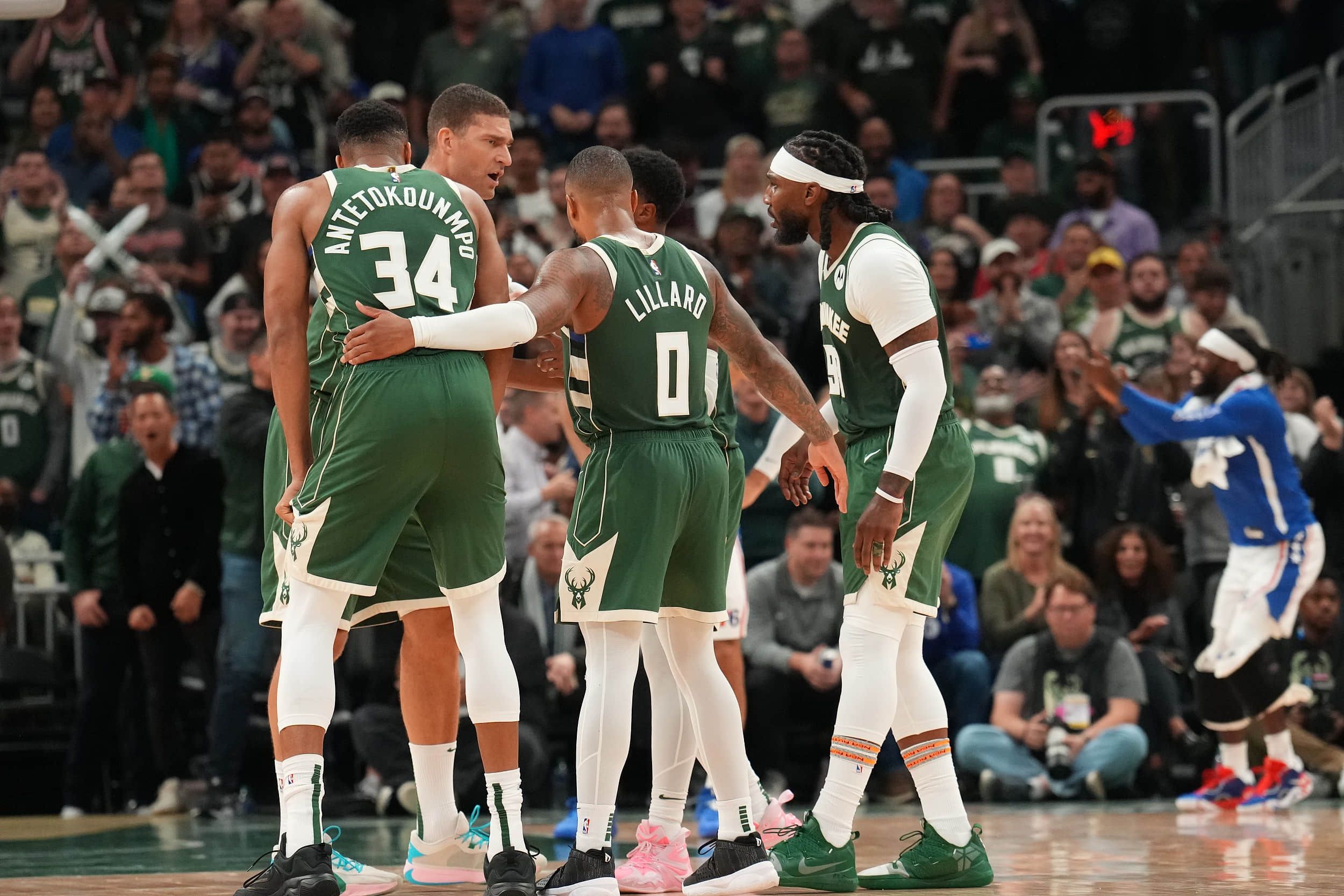 雄鹿队逆转步行者队,晋级东部半决赛 雄鹿队逆转步行者队,晋级东部半决赛