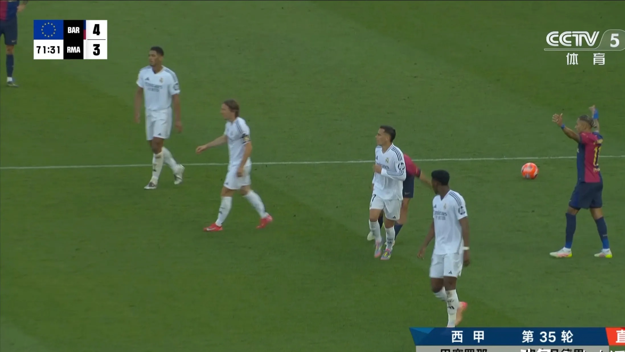 开云体育-西甲联赛：巴塞罗那主场被皇马逼平