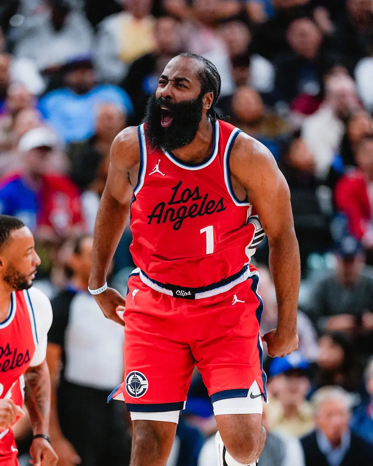 开云平台-关于猛龙大胜篮网,莱昂纳德23分砍下全场最高的信息