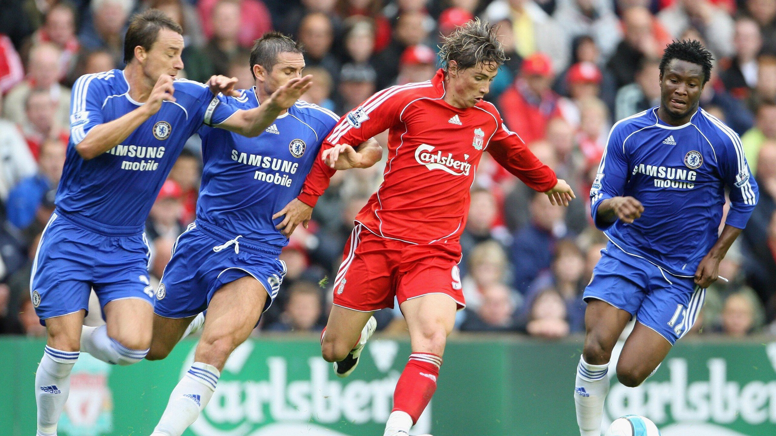 一夫当关,范戴克头顶脚踢+门线解围,护送澳大利亚闯入八强